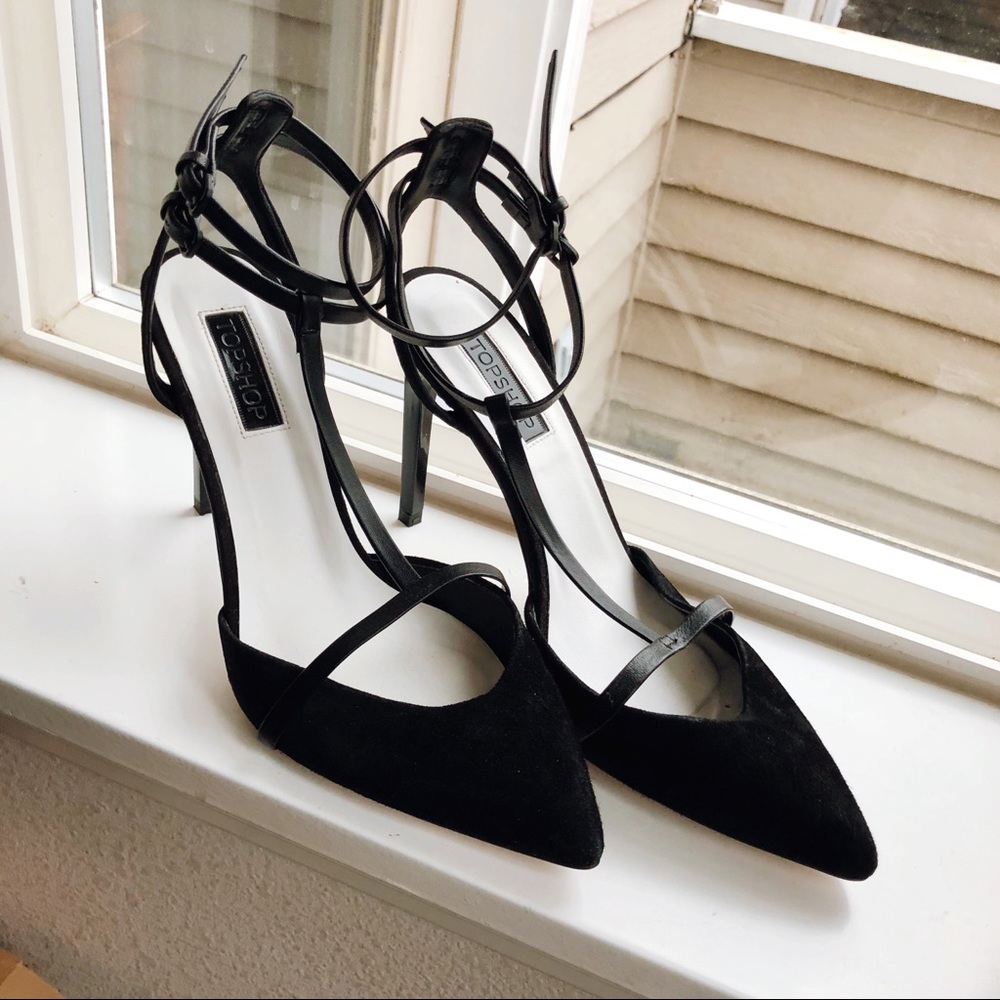 NWOT Topshop Strappy Black Heels “Gopher”